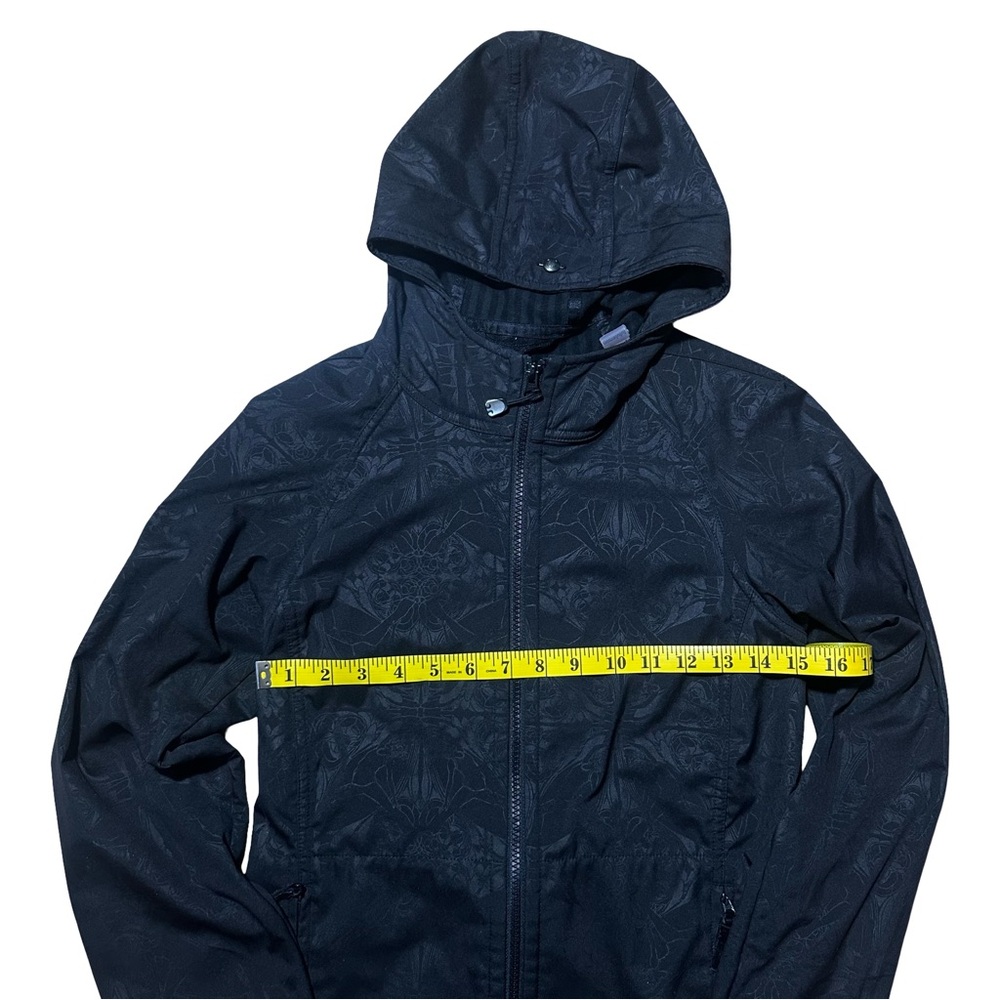 Lululemon Apres Yoga Hooded Jacket Black Dance In Snow Pattern Size 6 - Picture 7 of 11